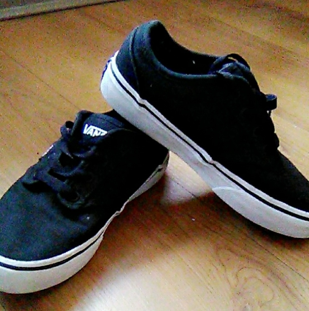 Youth size 1 vanz